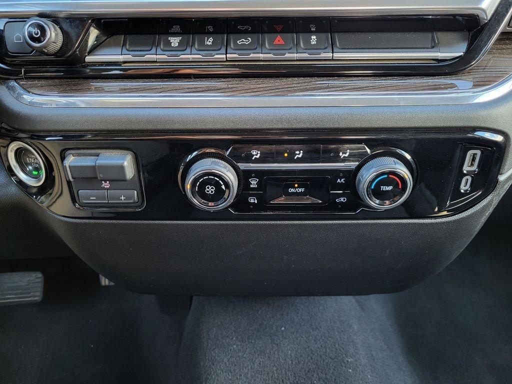 used 2024 Chevrolet Silverado 2500 car, priced at $52,995