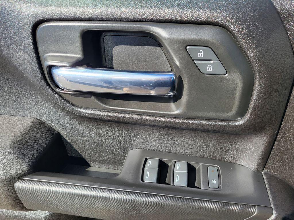 used 2024 GMC Sierra 1500 car, priced at $35,995