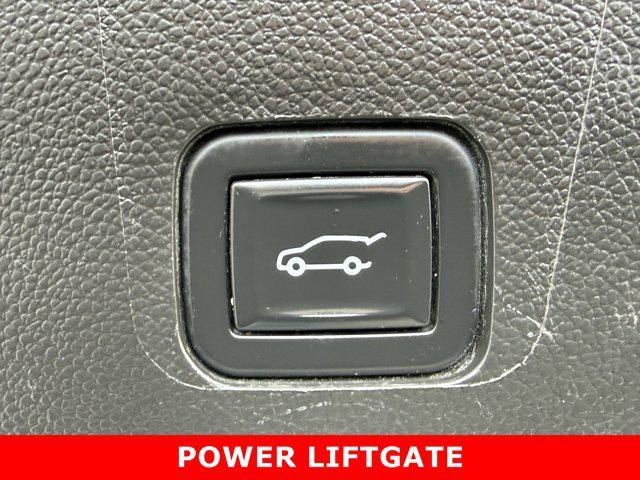 used 2021 Chevrolet Traverse car, priced at $19,500