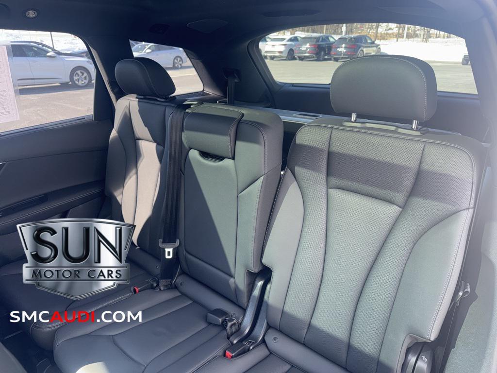 used 2025 Audi Q7 car, priced at $60,400