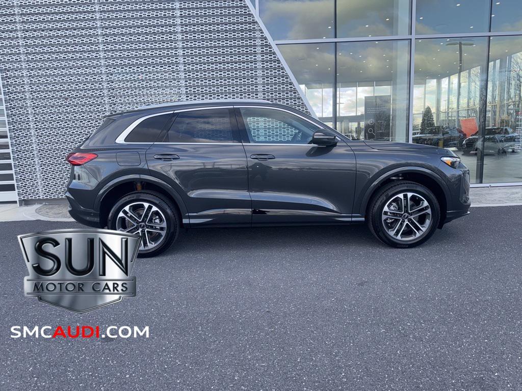 new 2025 Audi Q5 car, priced at $58,725