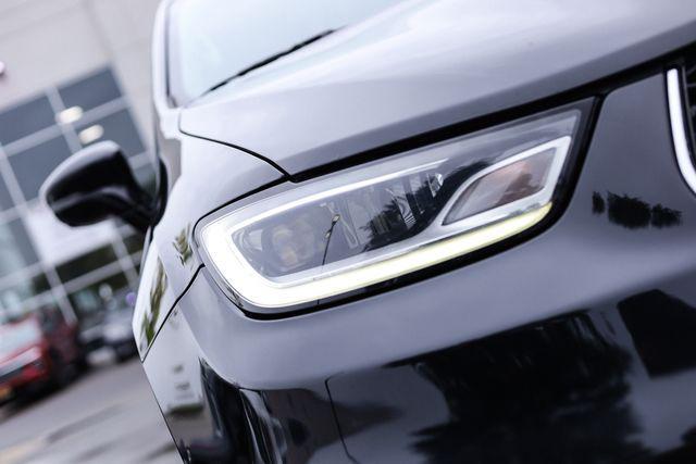 used 2022 Chrysler Pacifica Hybrid car, priced at $19,995