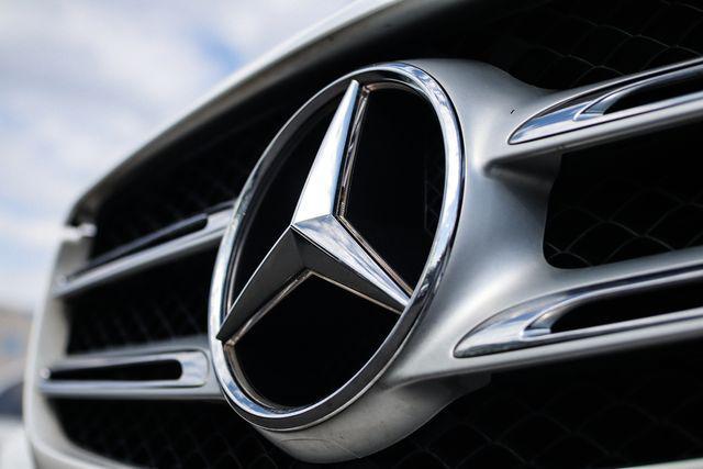 used 2017 Mercedes-Benz GLC 300 car, priced at $14,366
