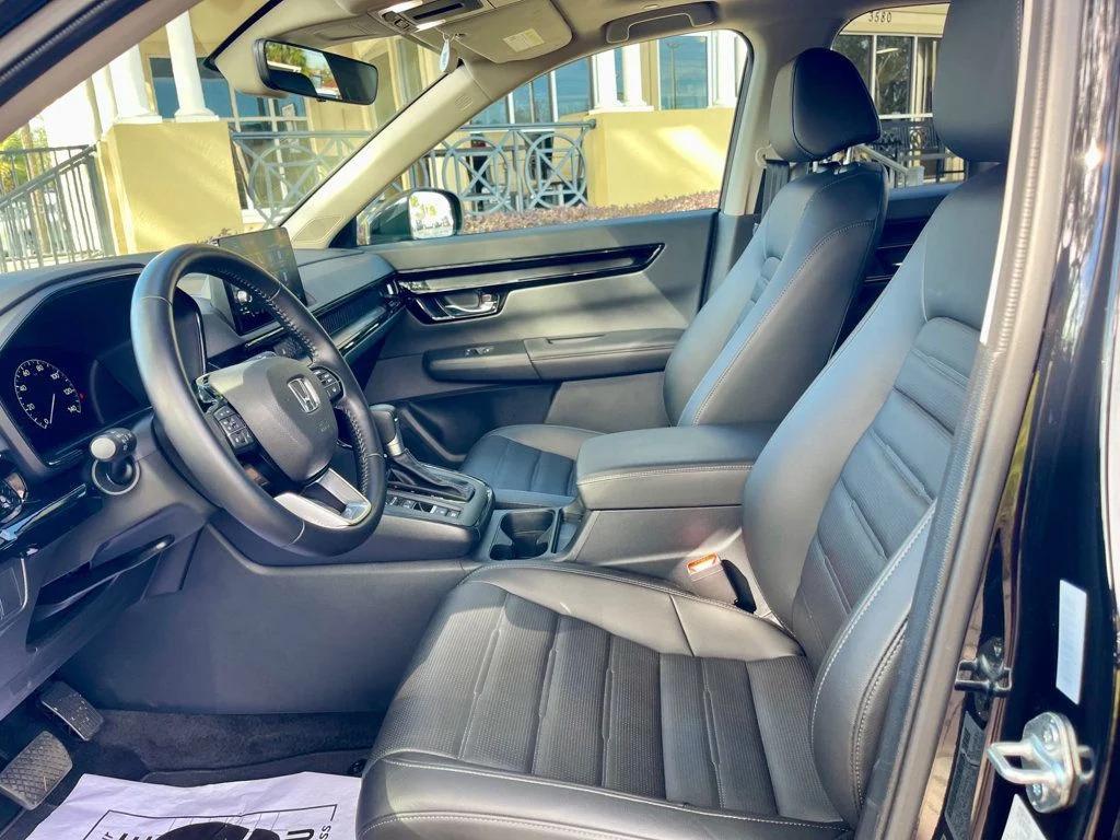 used 2025 Honda CR-V car, priced at $32,985