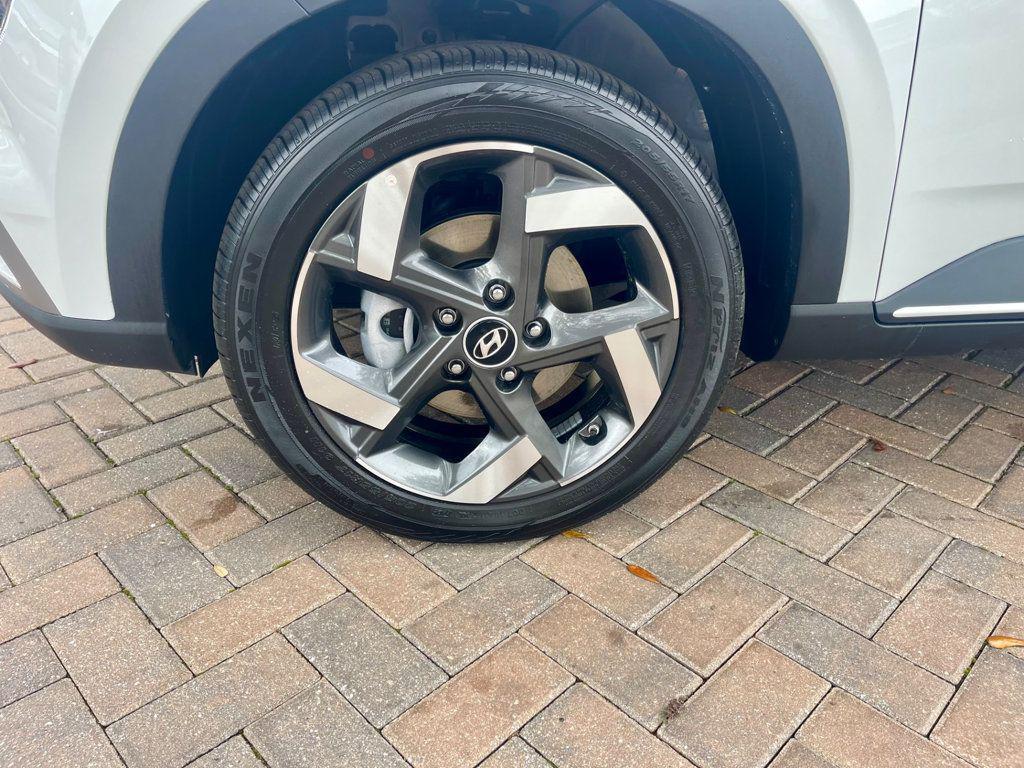 used 2025 Hyundai Venue car, priced at $22,985