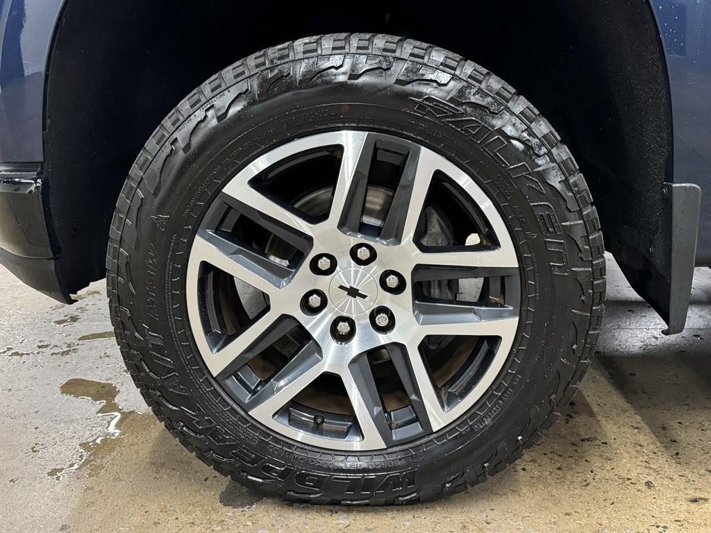 used 2020 Chevrolet Silverado 1500 car, priced at $31,900