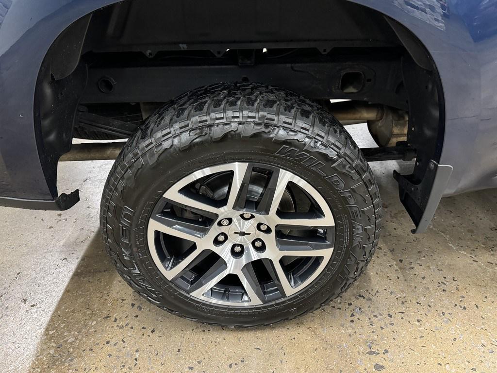 used 2020 Chevrolet Silverado 1500 car, priced at $31,900