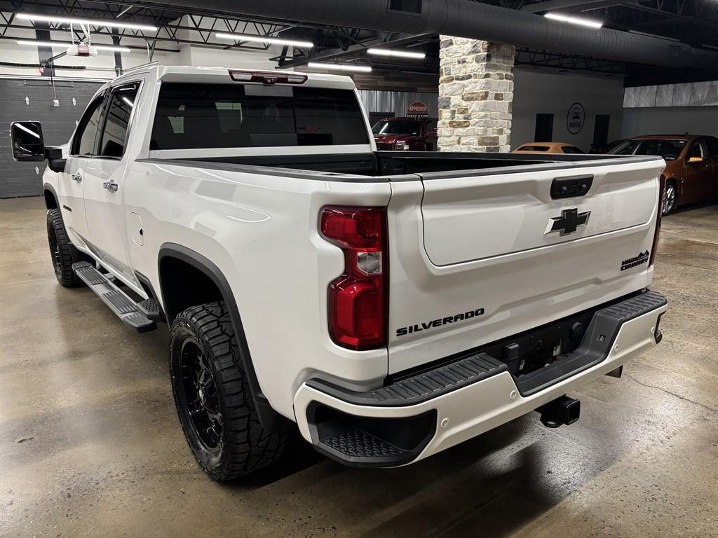 used 2022 Chevrolet Silverado 2500 car, priced at $62,900