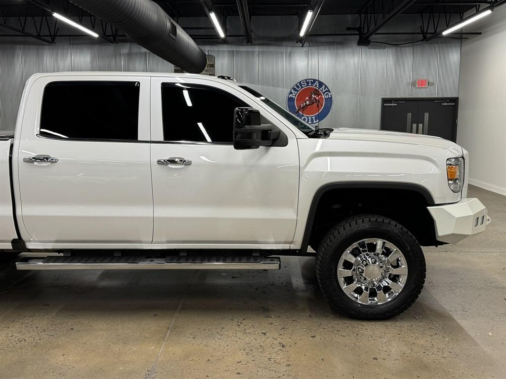used 2018 GMC Sierra 2500 car, priced at $35,900