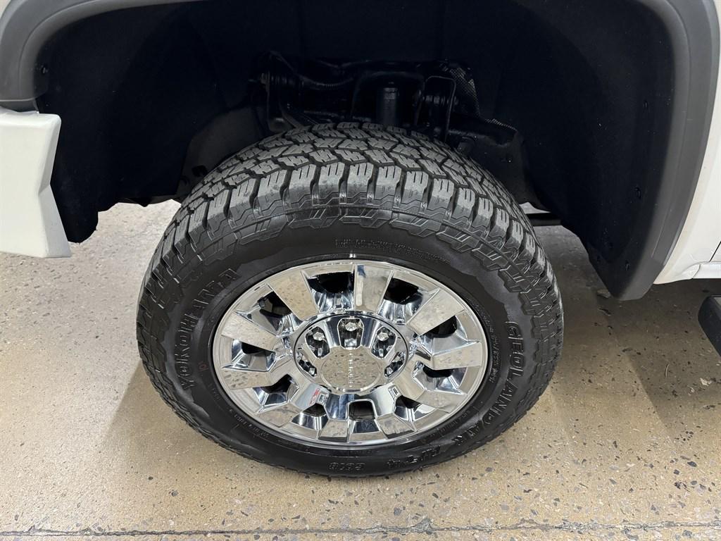 used 2018 GMC Sierra 2500 car, priced at $35,900