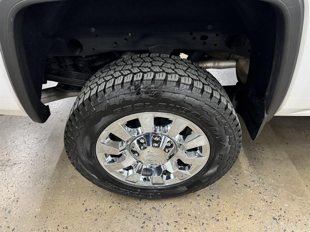 used 2018 GMC Sierra 2500 car, priced at $35,900