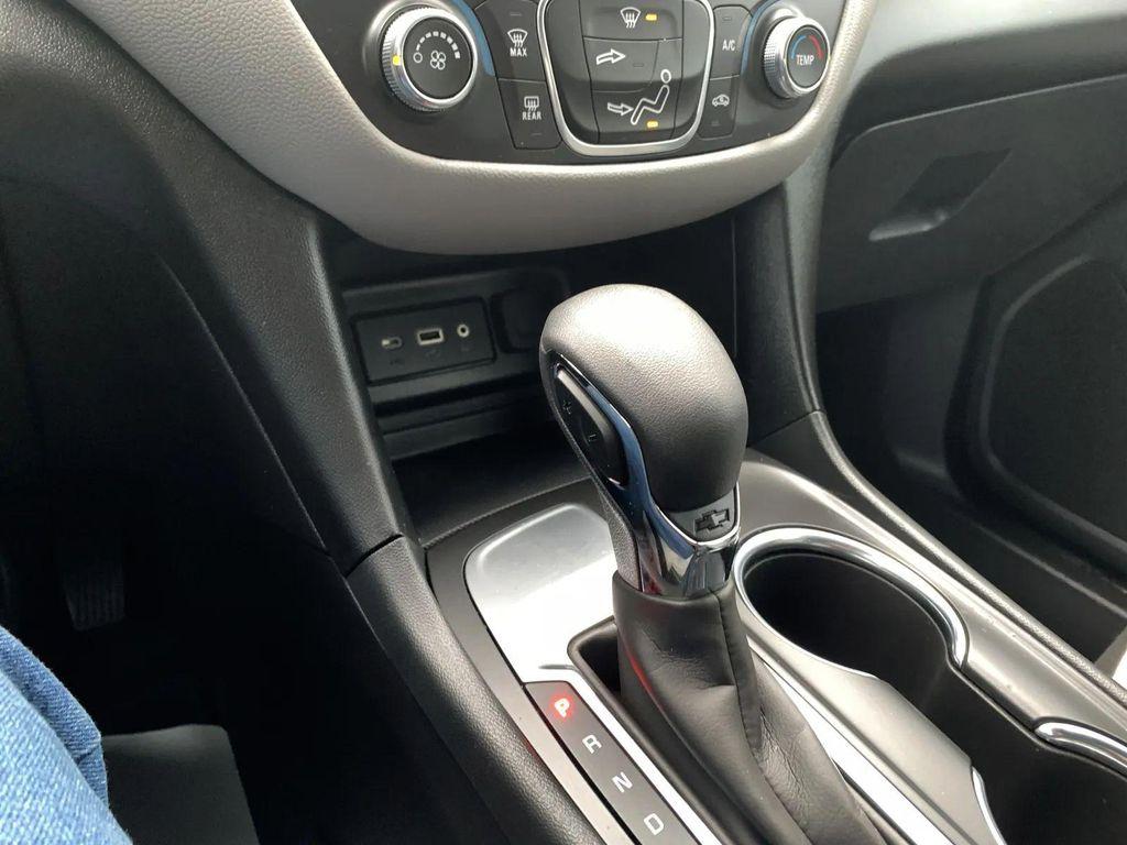 used 2022 Chevrolet Equinox car, priced at $21,900