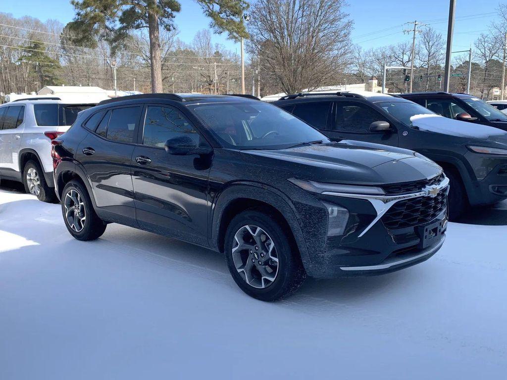 used 2025 Chevrolet Trax car, priced at $24,900