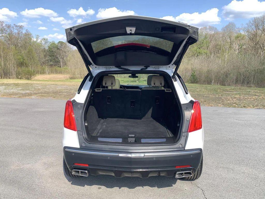 used 2017 Cadillac XT5 car, priced at $19,900