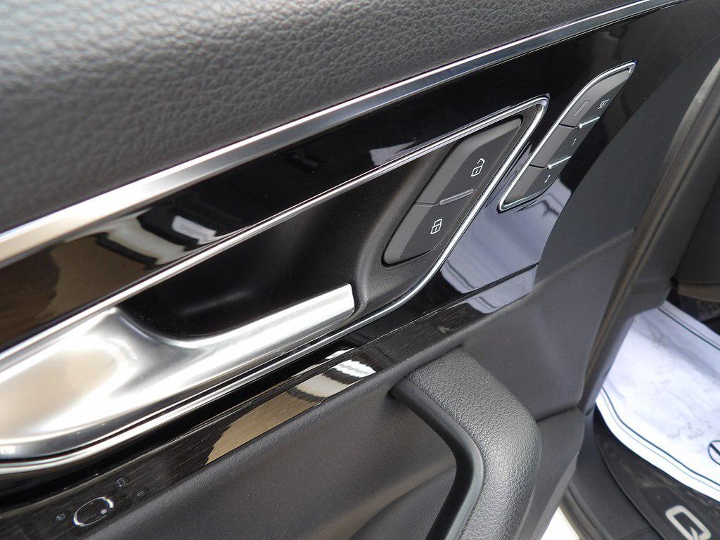 used 2019 Audi Q7 car, priced at $18,995