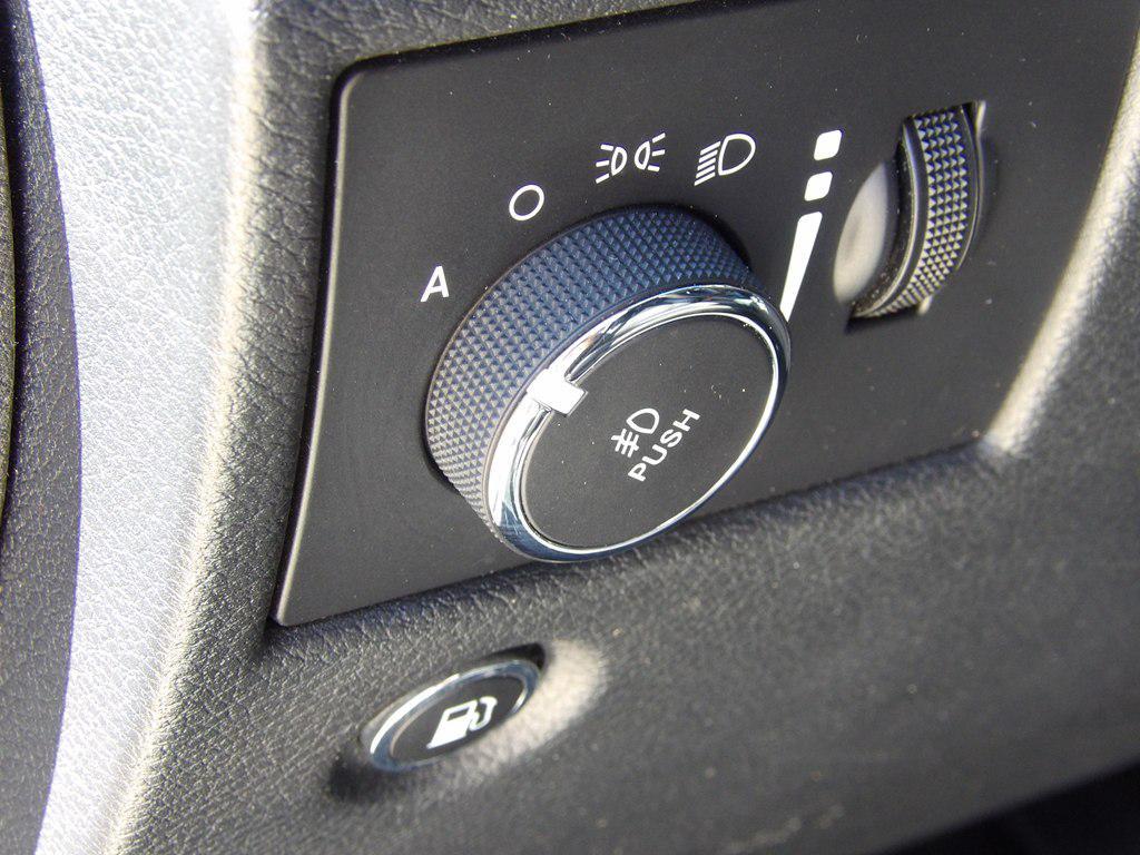 used 2019 Jeep Grand Cherokee car, priced at $17,995