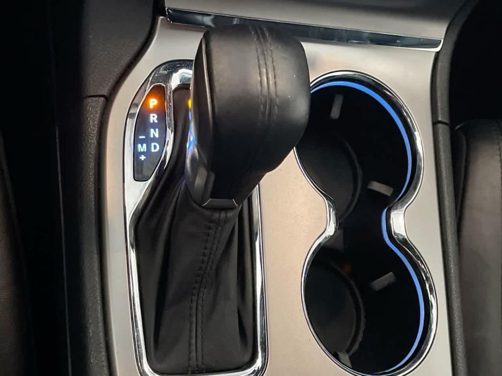 used 2017 Jeep Grand Cherokee car, priced at $18,318