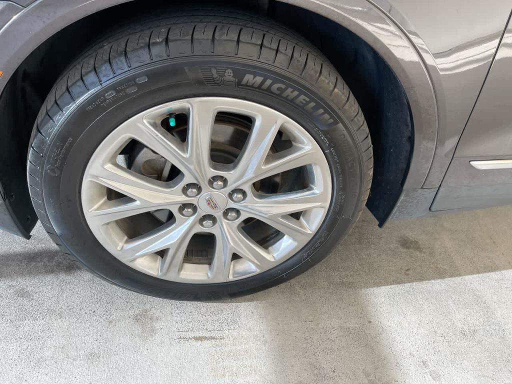 used 2018 Cadillac XT5 car, priced at $20,722