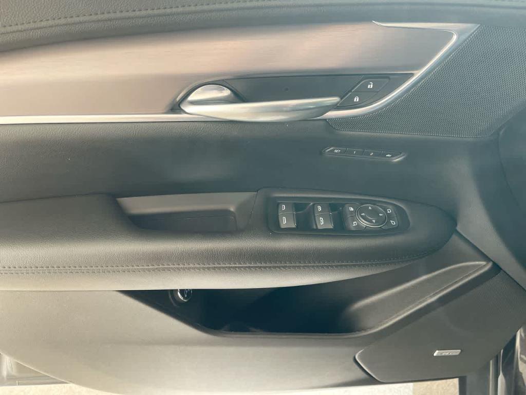 used 2018 Cadillac XT5 car, priced at $20,722
