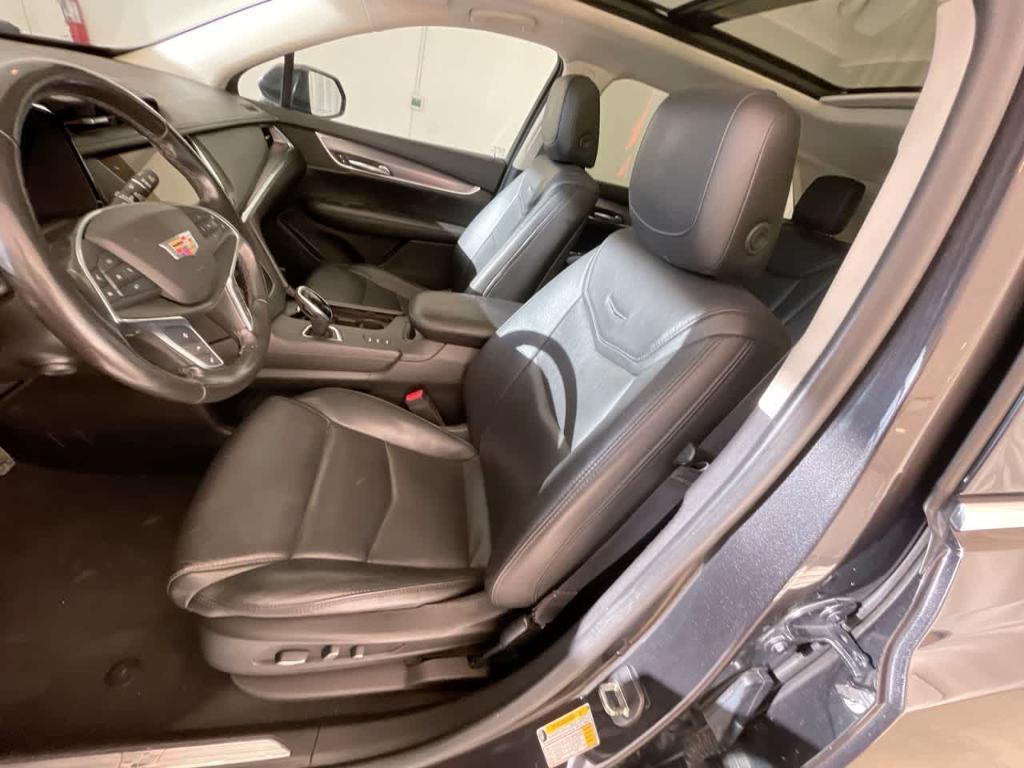 used 2018 Cadillac XT5 car, priced at $20,722