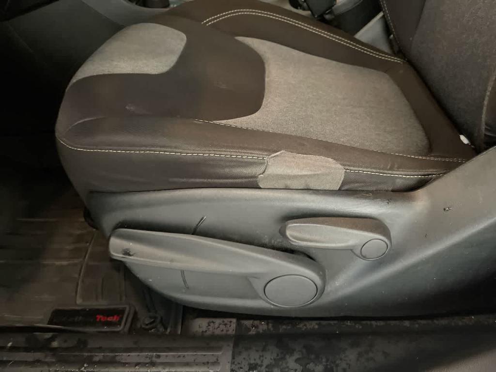 used 2015 Jeep Cherokee car, priced at $13,678