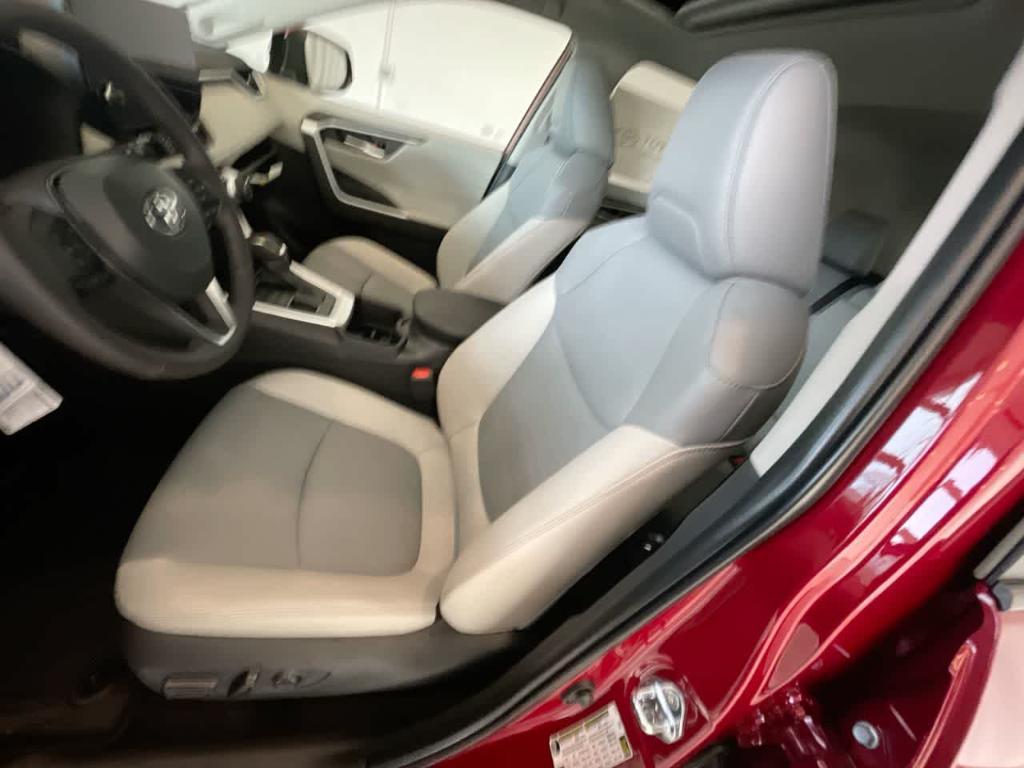 new 2025 Toyota RAV4 car, priced at $39,275