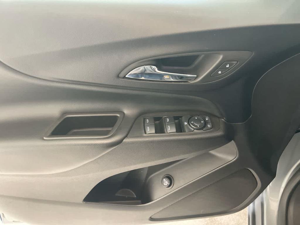 used 2024 Chevrolet Equinox car, priced at $23,298