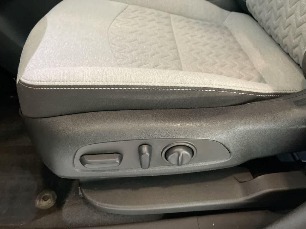 used 2022 Chevrolet Equinox car, priced at $18,101