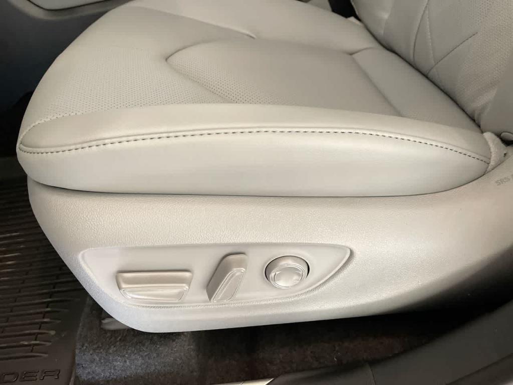 new 2026 Toyota Highlander car, priced at $54,509