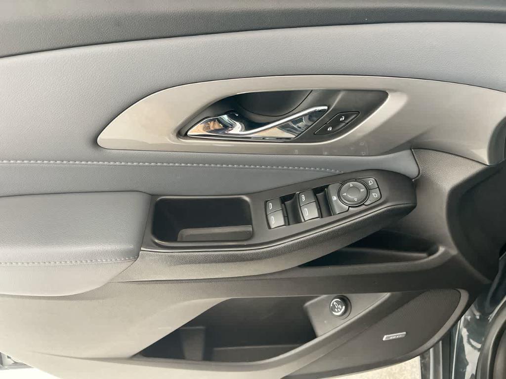 used 2020 Chevrolet Traverse car, priced at $23,575
