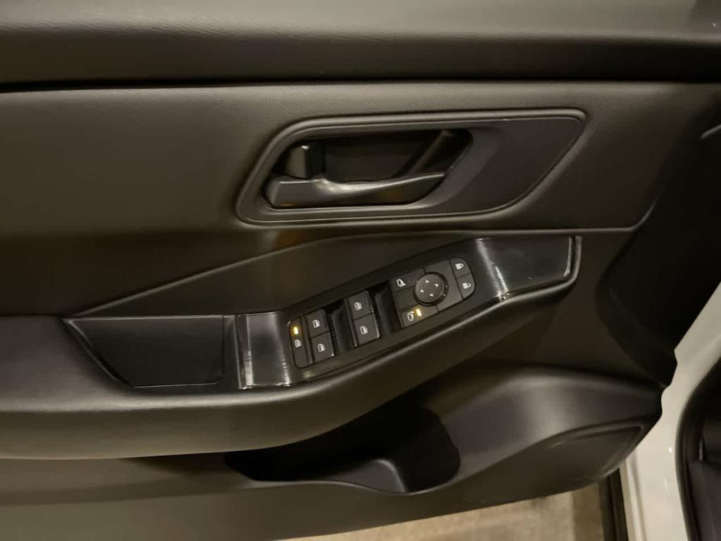 used 2024 Nissan Rogue car, priced at $19,399