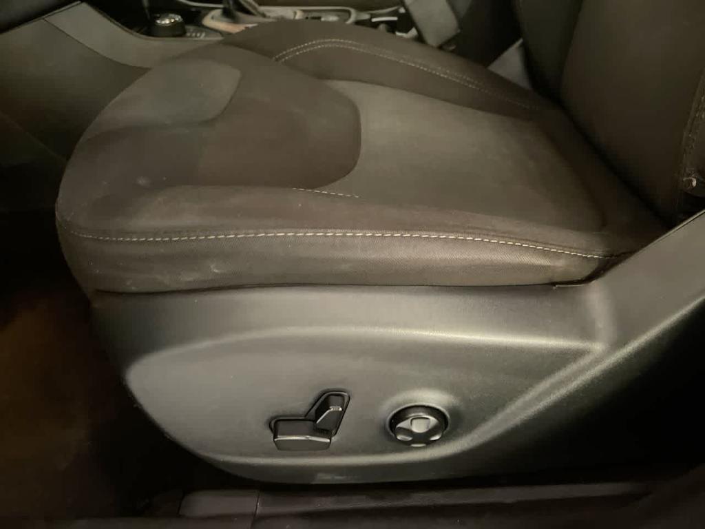 used 2017 Jeep Cherokee car, priced at $10,976