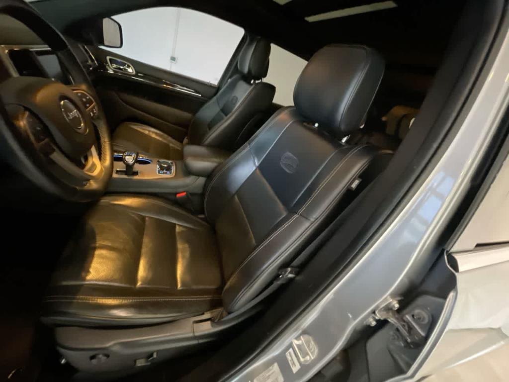 used 2015 Jeep Grand Cherokee car, priced at $16,335