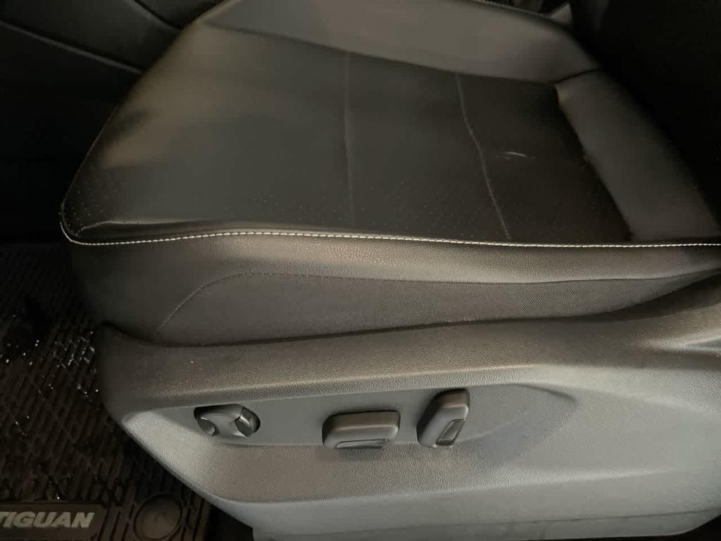 used 2021 Volkswagen Tiguan car, priced at $15,781