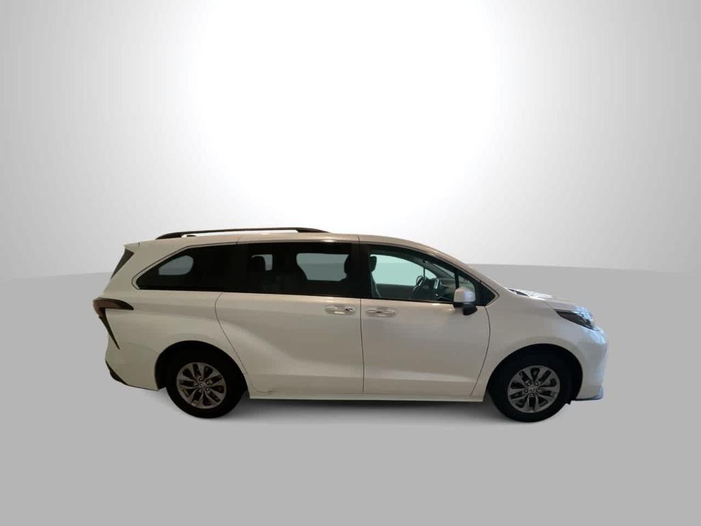 used 2024 Toyota Sienna car, priced at $33,854
