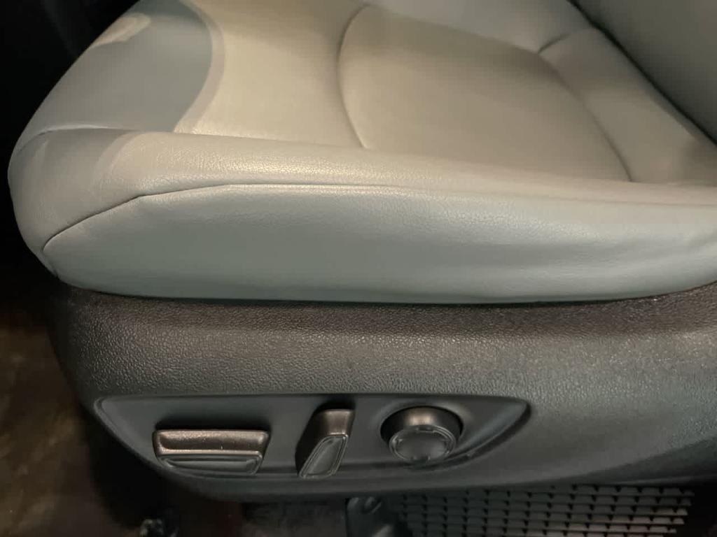 used 2024 Toyota Sienna car, priced at $33,854