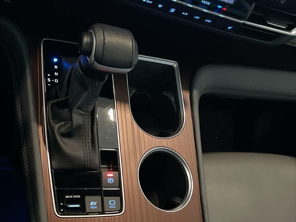 used 2024 Toyota Sienna car, priced at $33,854