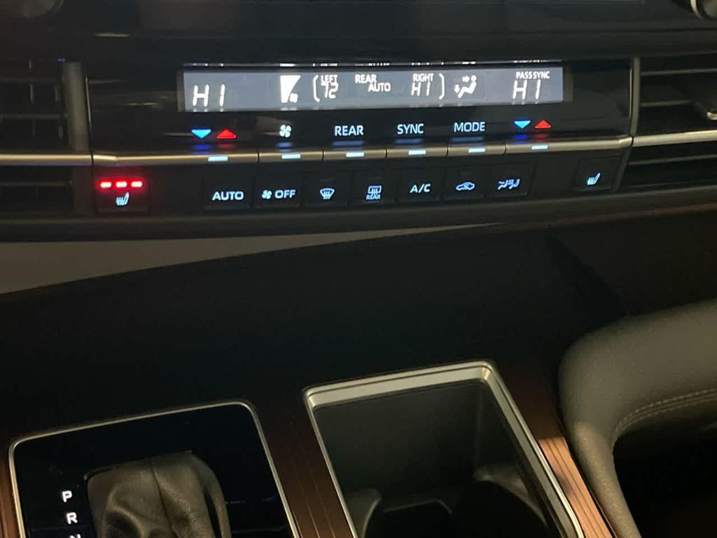 used 2024 Toyota Sienna car, priced at $33,854