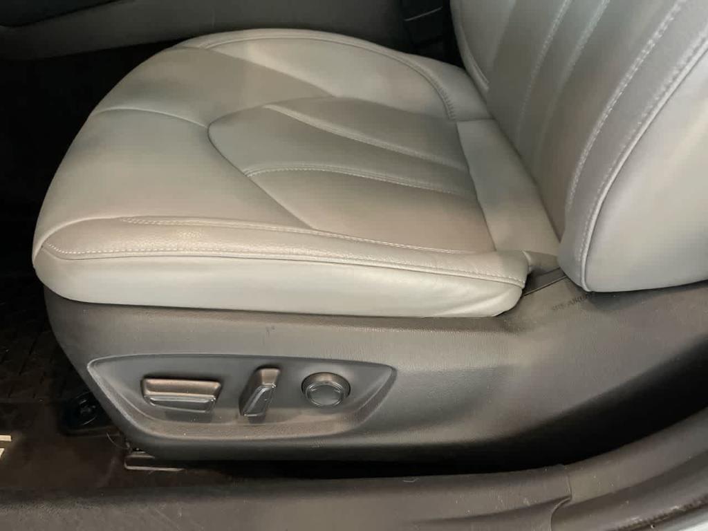 used 2021 Toyota Avalon car, priced at $23,111