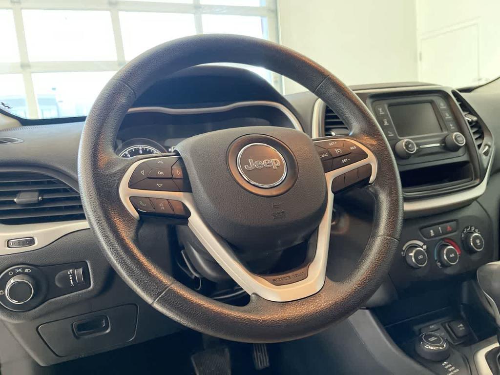 used 2016 Jeep Cherokee car, priced at $9,756