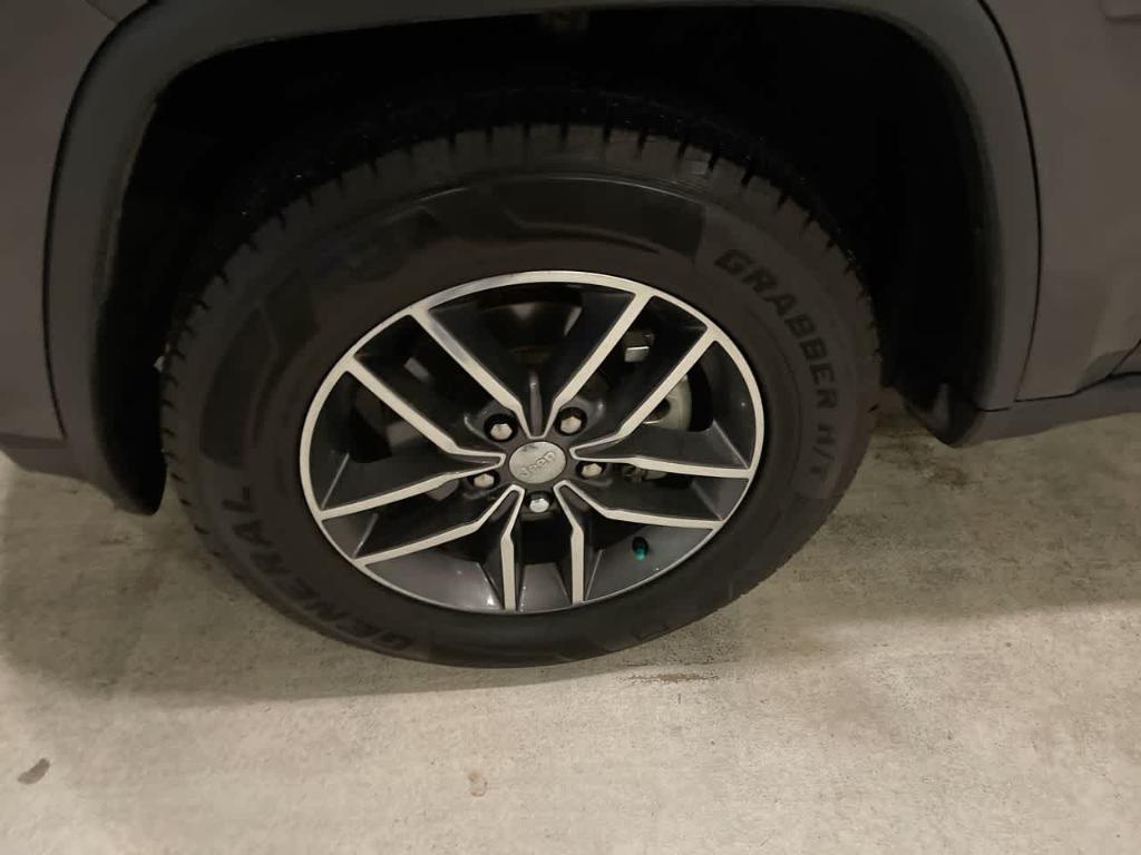 used 2018 Jeep Grand Cherokee car, priced at $16,271