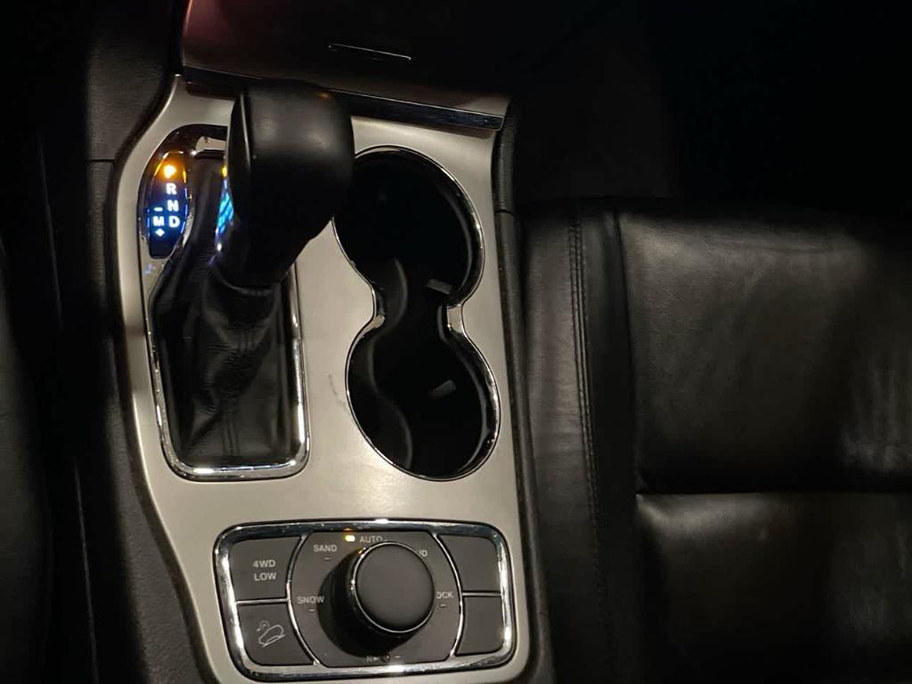 used 2018 Jeep Grand Cherokee car, priced at $16,271