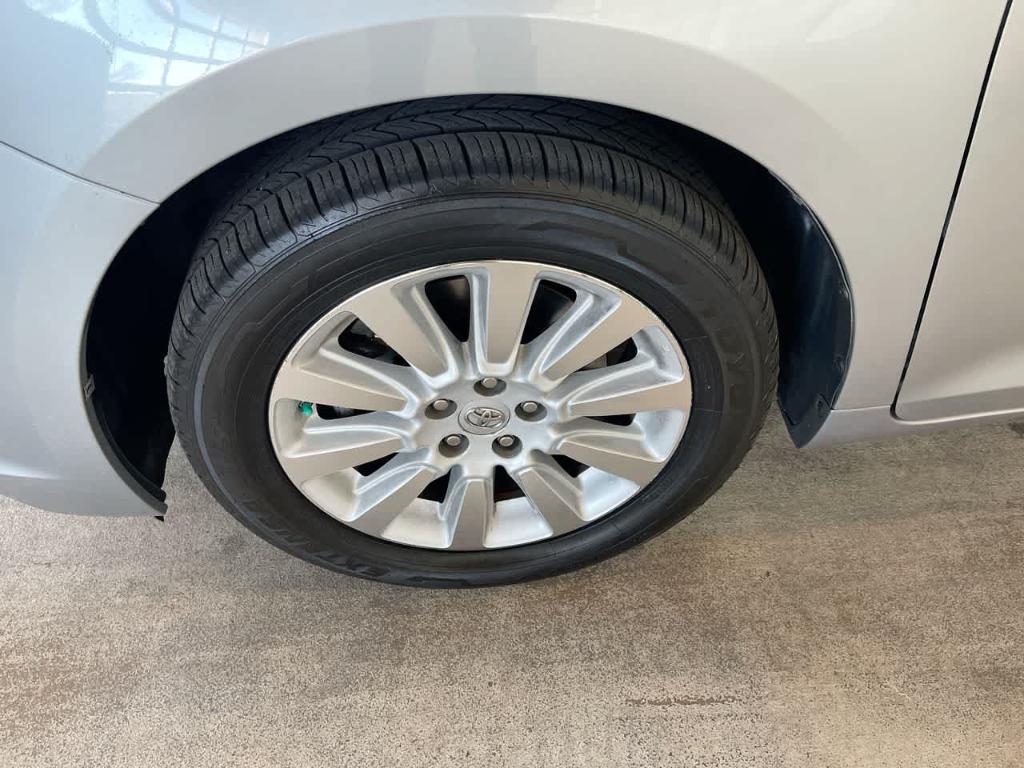 used 2016 Toyota Sienna car, priced at $25,449
