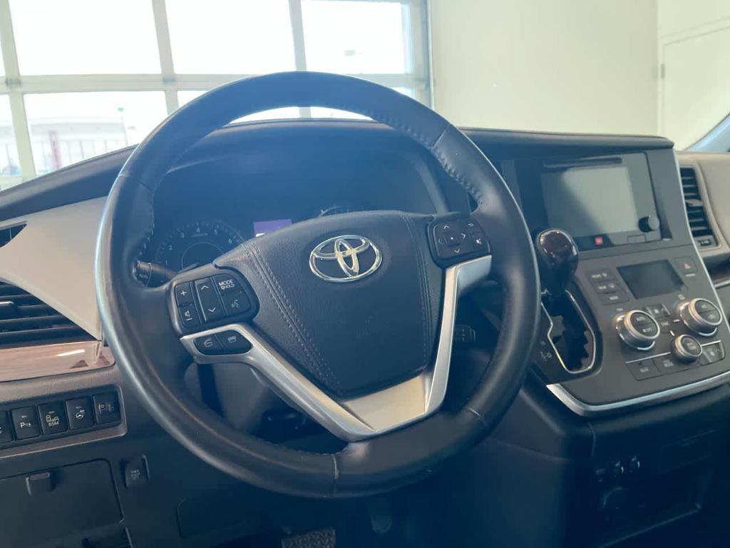used 2016 Toyota Sienna car, priced at $25,449
