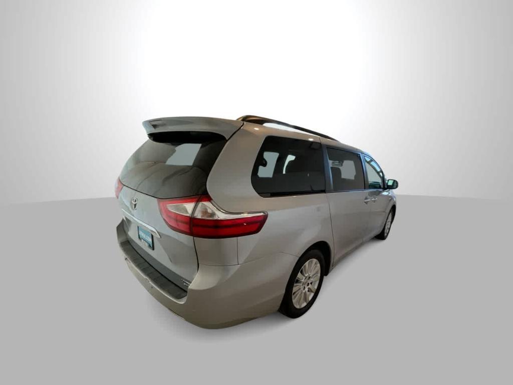 used 2016 Toyota Sienna car, priced at $25,449