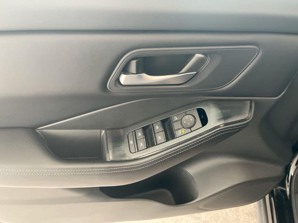 used 2024 Nissan Rogue car, priced at $22,386