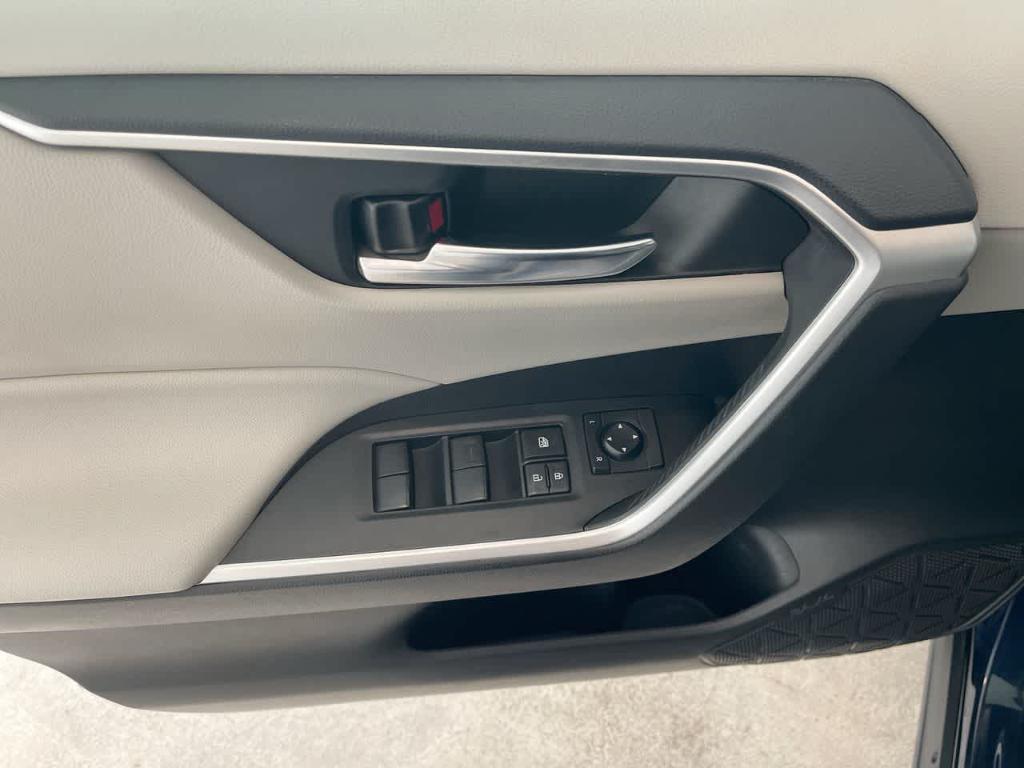 used 2021 Toyota RAV4 Hybrid car, priced at $26,866