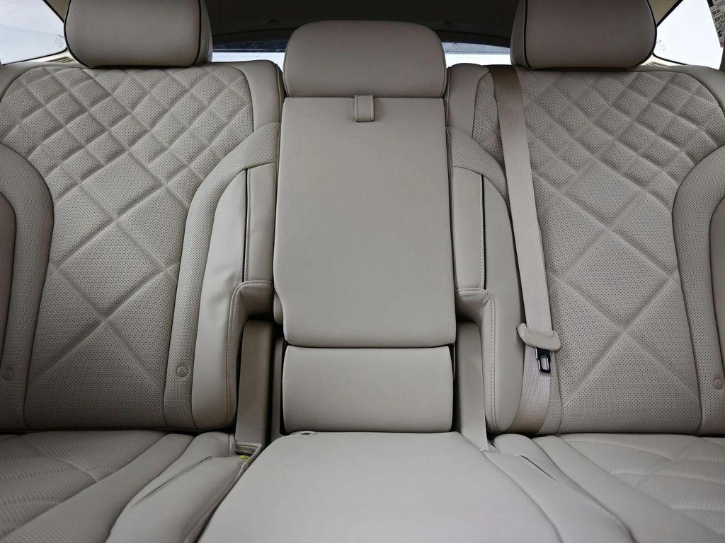 new 2025 Genesis GV80 car, priced at $78,947