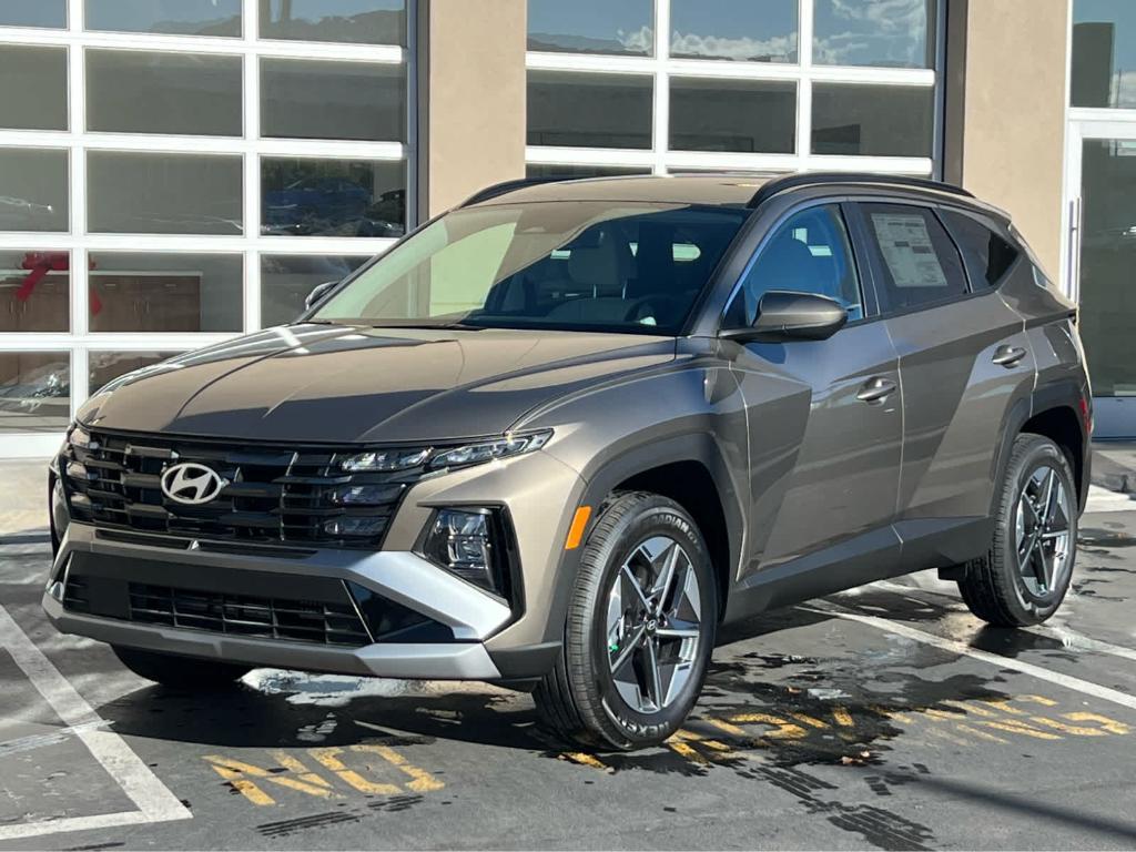 new 2026 Hyundai TUCSON Hybrid car, priced at $34,555