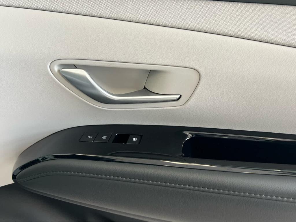 new 2026 Hyundai TUCSON Hybrid car, priced at $41,229